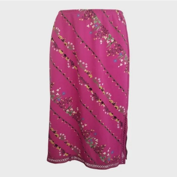 BCBGMaxazria Fuchsia Floral Skirt Size Medium - Picture 7 of 8
